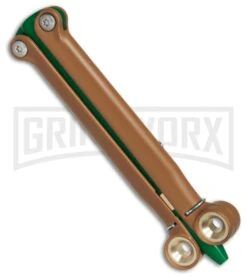 BaliYo By Spyderco Butterfly Pen Flipper Green/Brown -Elite Knives Shop BaliYo by Spyderco Butterfly Pen Fisher Space Pen Green Brown USA Made BHQ 71877 er spine large